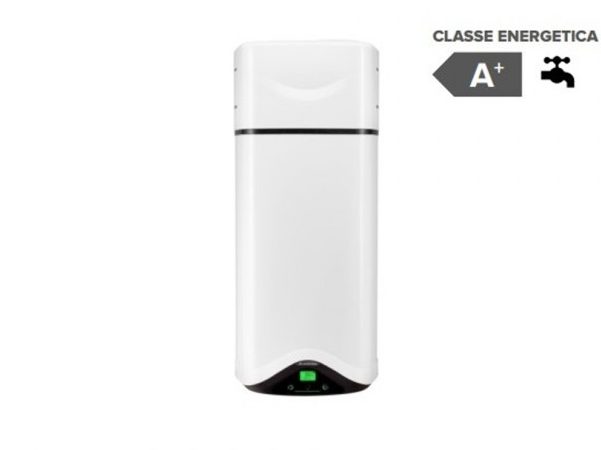 Scaldabagno elettrico bianco con indicatore di classe energetica A+.